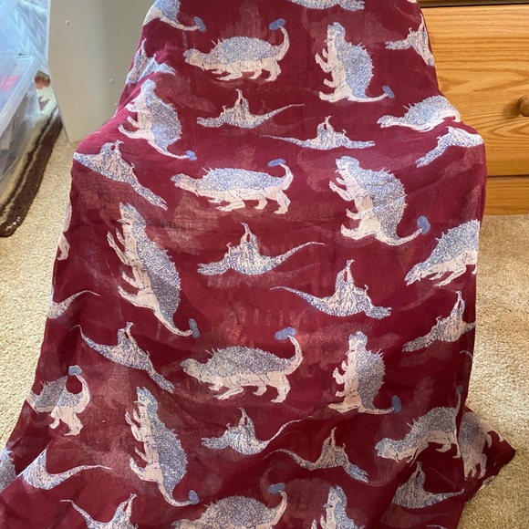 Lightweight Dino printed infinity scarf - Picture 2 of 4